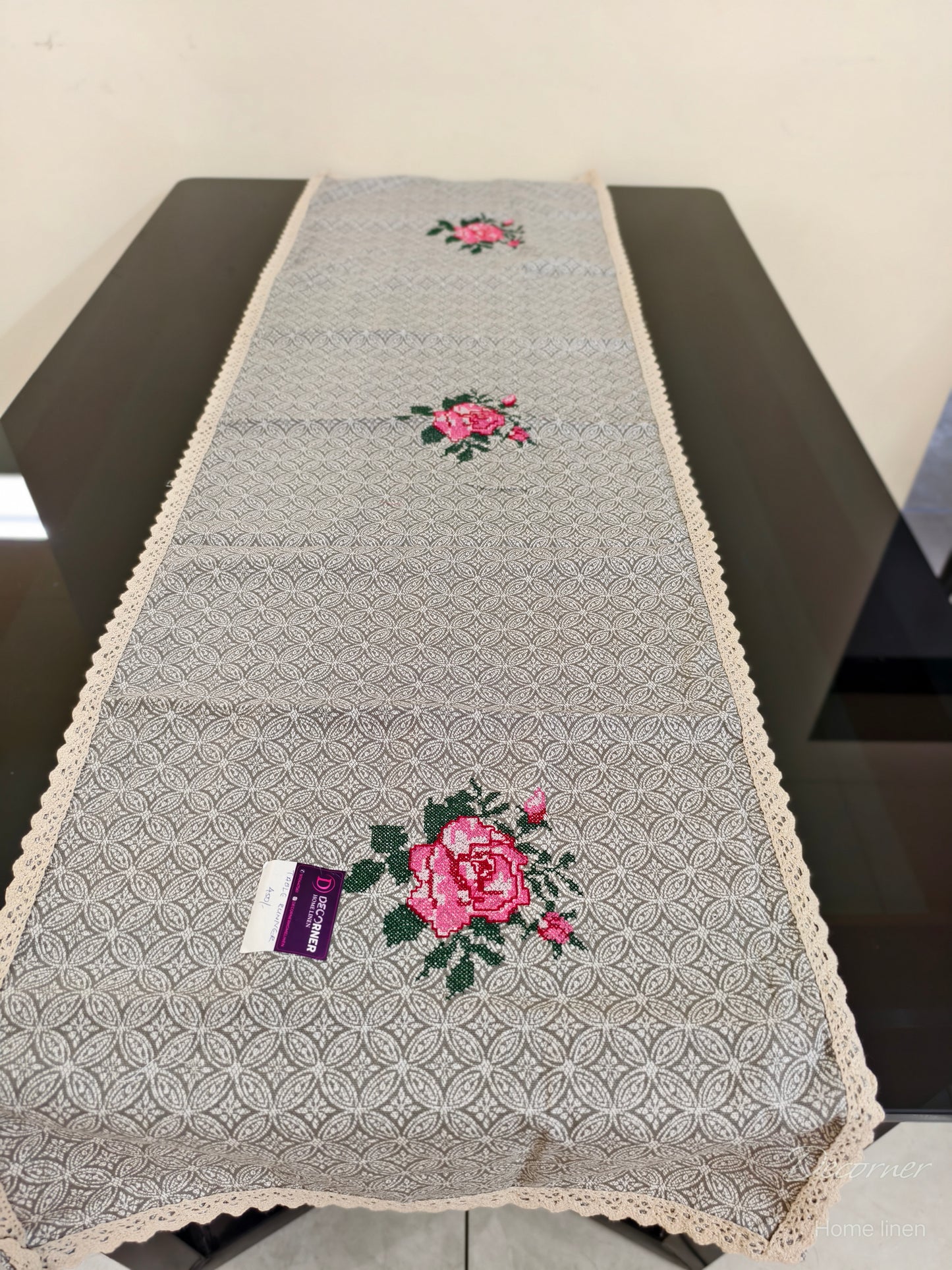 Table Runner 4 seater