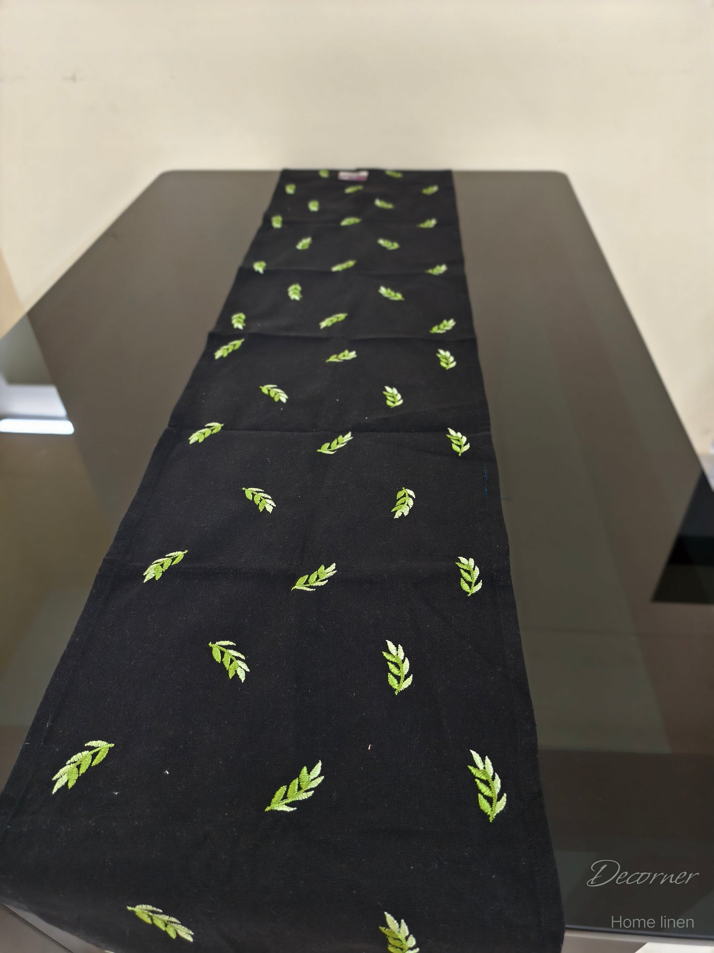 Table Runner 4 seater