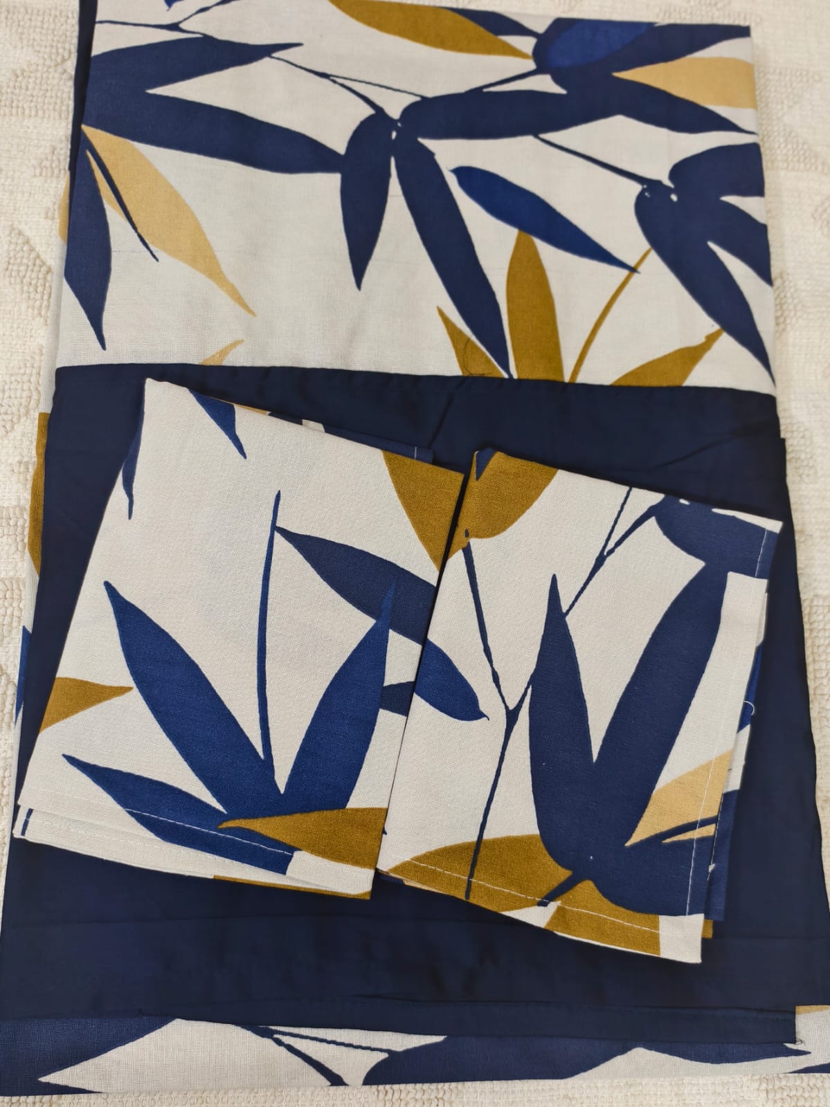 Queen Border Bedsheet