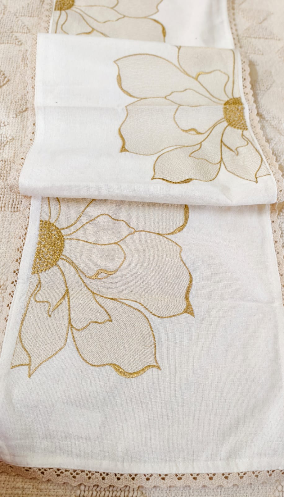 Table Runner 6 seater