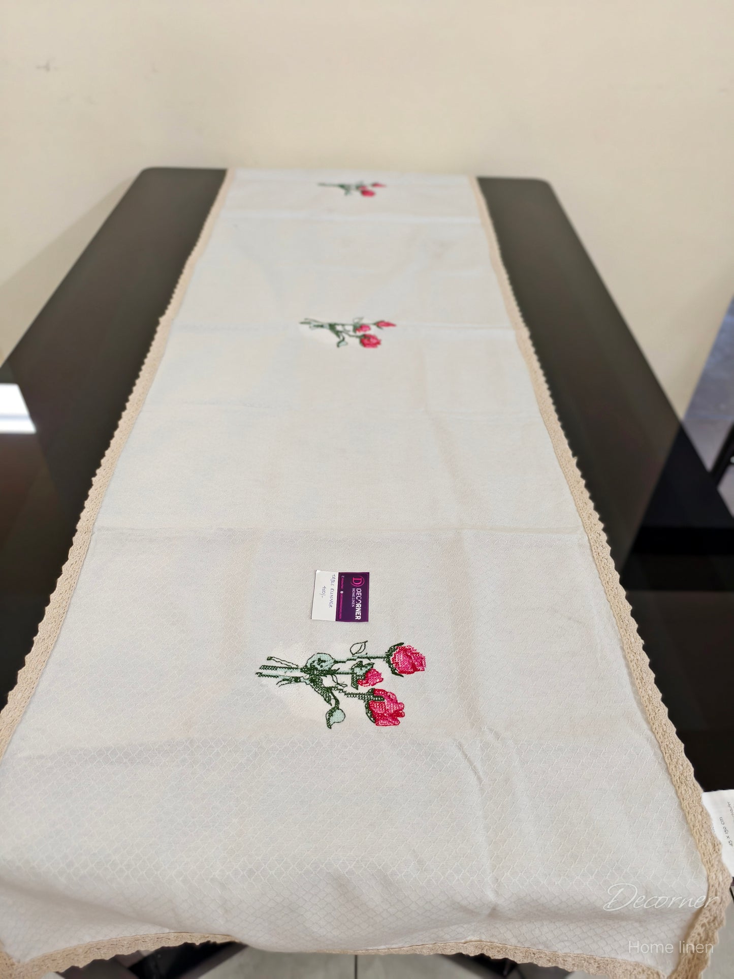 Table Runner 4 seater