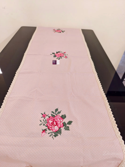 Table Runner 4 seater