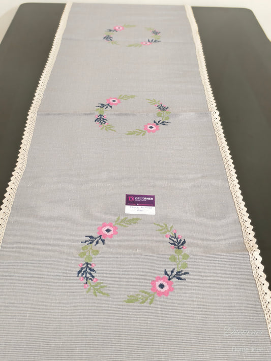 Table Runner 4 seater