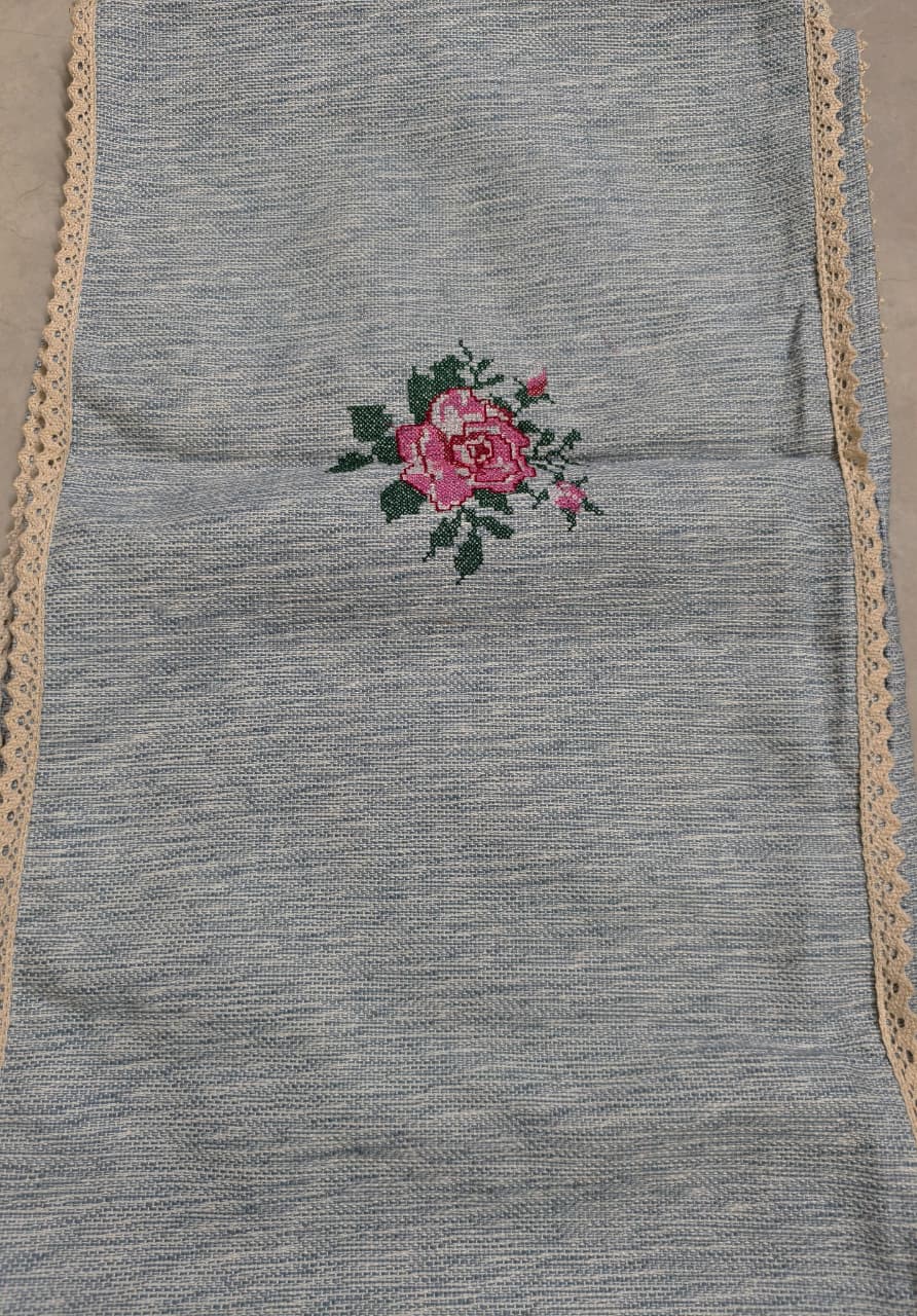 Table Runner 6 seater